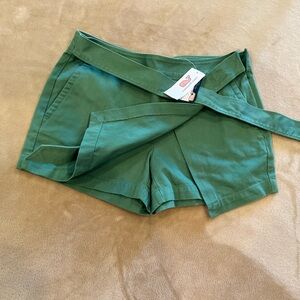 Vineyard Vines Women's Solid Cross Over Skort Size 0 🤍✨